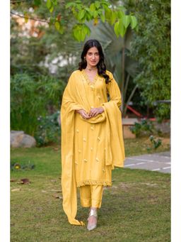 Mahee Jaipur - Mustard Yellow Mul Chanderi Thread Embroidery Kurta with Pant and Dupatta