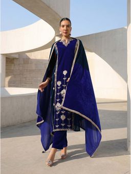 ISHIN - Blue Embroidered Mandarin Neck Kurta Pant with Dupatta