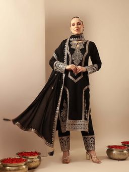 ISHIN - Black Embroidered Keyhole Neck Kurta Pant With Dupatta