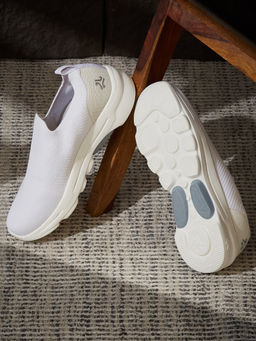 Campus - Cabin Men White Walking Shoes