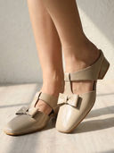 Beige color option, Currently selected