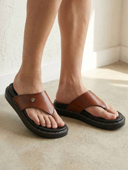Carlton London - Wide-Strap Thong Slip-On Sandals