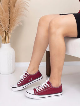 Truffle Collection - Burgundy Solid Sneakers