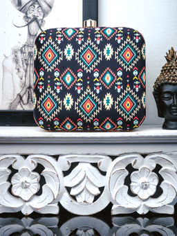 NR by Nidhi Rathi - Printed Black Clutch