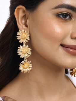 Joker and Witch - Joker & Witch Cyclamen Gold Earrings