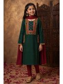 Green color option, Sold out, Currently selected
