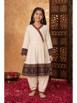 Aarika - Girls Cream Floral Print Kurta With Salwar