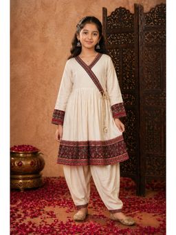 Aarika - Girls Cream Floral Print Kurta With Salwar