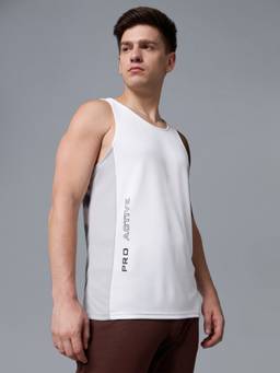 Technosport - White Men Colorblock Slim Fit Round Neck Sports Innerwear Vest