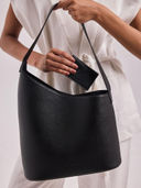 Black color option, Currently selected