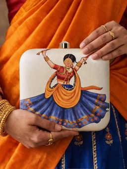 ARTKLIM - Dreamy Gaze Vintage Charm Printed Clutch Bag with Detachable Strap