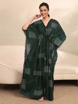 Libas - Green Geometric Printed Kaftan Style Nightdress