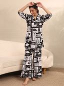 Black color option, Currently selected