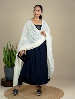 Hella Fashions - Beige Floral Embroidery Dupatta