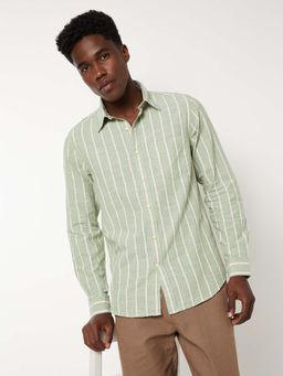 max - Green Men Striped Slim Fit Shirt