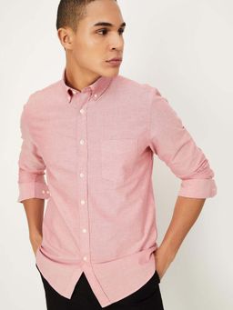 max - Peach Men Solid Regular Fit Casual Shirt