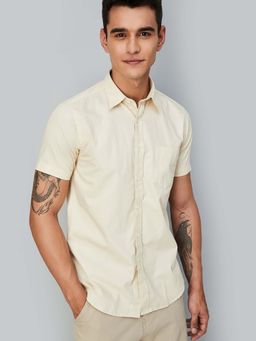 max - Beige Men Slim Fit Solid Casual Shirt