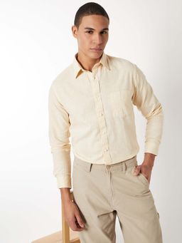 max - Yellow Men Striped Slim Fit Shirt