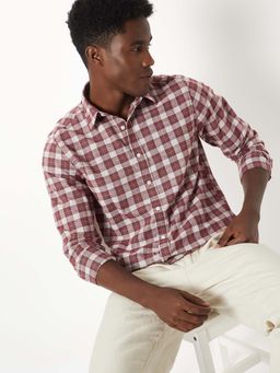 max - Maroon Men Checked Slim Fit Shirt