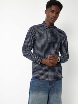 max - Navy Blue Men Checked Slim Fit Shirt