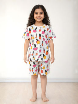 ANTHRILO - White Nail Paint Dreams Sleepwear T-Shirt with Shorts