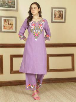 Gahan - Women Pure Cotton Purple Woolen Embroidery Kurta with Pant