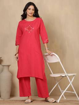 Gahan - Women Pure Cotton Peach Embroidery Kurta with Pant - Pink