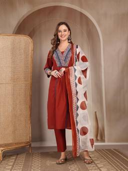 Gahan - Women Pure Cotton Women Rust Printed Kurta with Pant & Dupatta