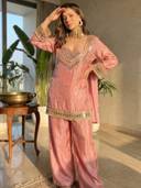 Pink color option, Currently selected