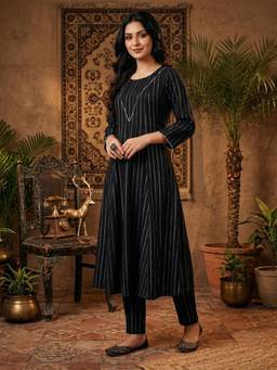 Gahan - Women Black Lurex Crepe Anarkali Kurta With Pant