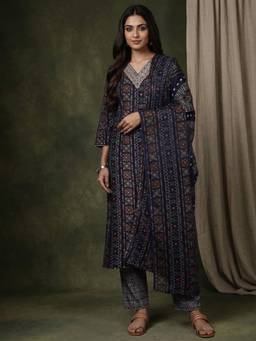 Gahan - Women Blue Printed Embroidered Kurta with Pant and Dupatta