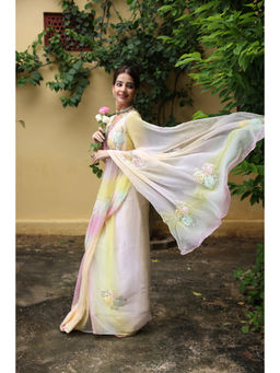THREADS and BLOCKS - Candyfloss Rose Cluster Saree with Unstitched Blouse