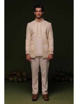 KALPRAAG - Iteesh Ivory Jodhpuri with Shirt & Pant