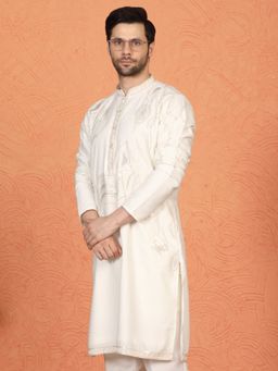 Aham-Vayam - Mehfil-E-Khaas Embroidered Off White Kurta with Pant