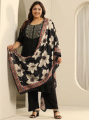 Black color option, Sold out, Currently selected