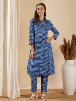 FASHOR - Leheriya Printed A-Line Panelled Co-Od (Set of 2)