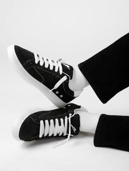 ZEESH - Men Black THREAD Sneakers