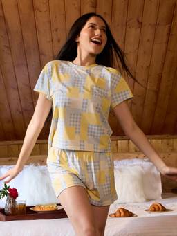 Sweet Dreams - Womens Geometric Printed Shorts with T-Shirt