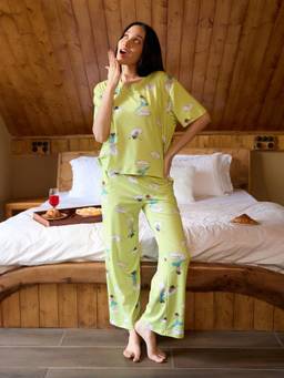 Sweet Dreams - Womens Character Printed Nightsuit