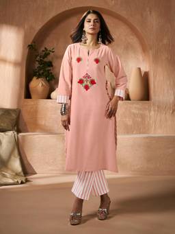 BHAMA COUTURE - Peach Floral Embroidery Straight Kurta with Pant