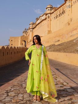 Bannhi - Green Aam Panna Uppada Silk Kurta With Pant and Hand- Painted Dupatta