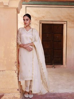 Bannhi - Ivory Gold Embroidered Tissue Kurta With Pant and Dupatta
