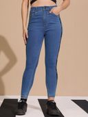 Blue color option, Currently selected