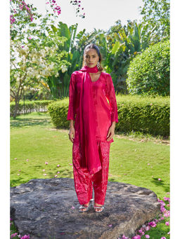 HOUSE OF MIRA - Women Pink Keya Kurta And Pant with Dupatta