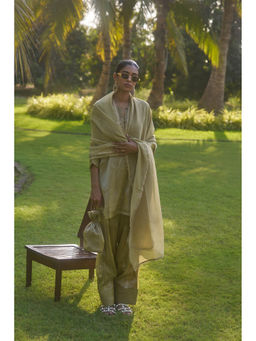 HOUSE OF MIRA - Women Green Mehal Kurta And Pant with Dupatta