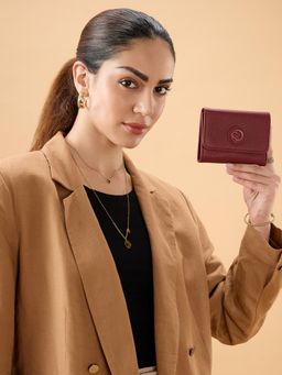 Caprese - Women Suite Red Medium Flap Wallet