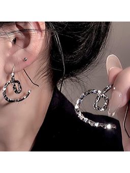 ESTAILO FASHION - Silver Linear Ripple Earrings for Women