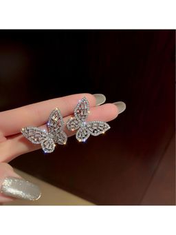 ESTAILO FASHION - White Moonlit Crystal Wings Earrings