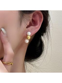 ESTAILO FASHION - White Gilded Pearl Trinity Earrings