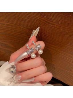 ESTAILO FASHION - White Crystal Flower Pearl Dangle Earrings